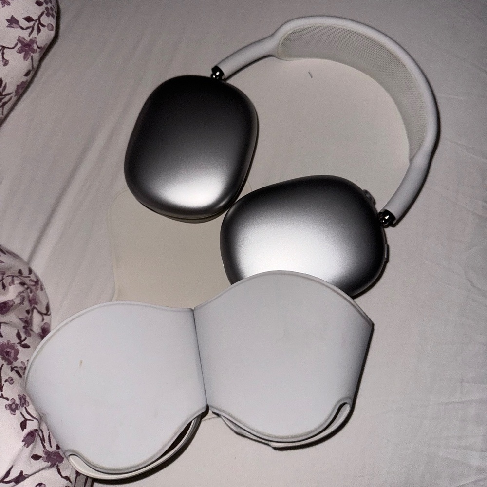silver AirPods Max